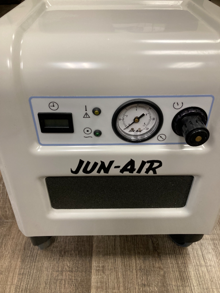 Image of Jun-Air Oilless Piston Air Compressor